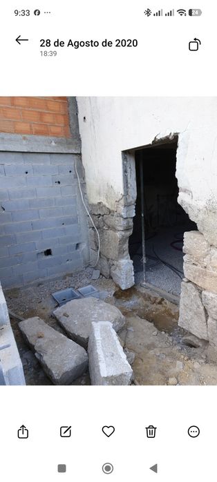 Realizo trabalhos em algumas áreas