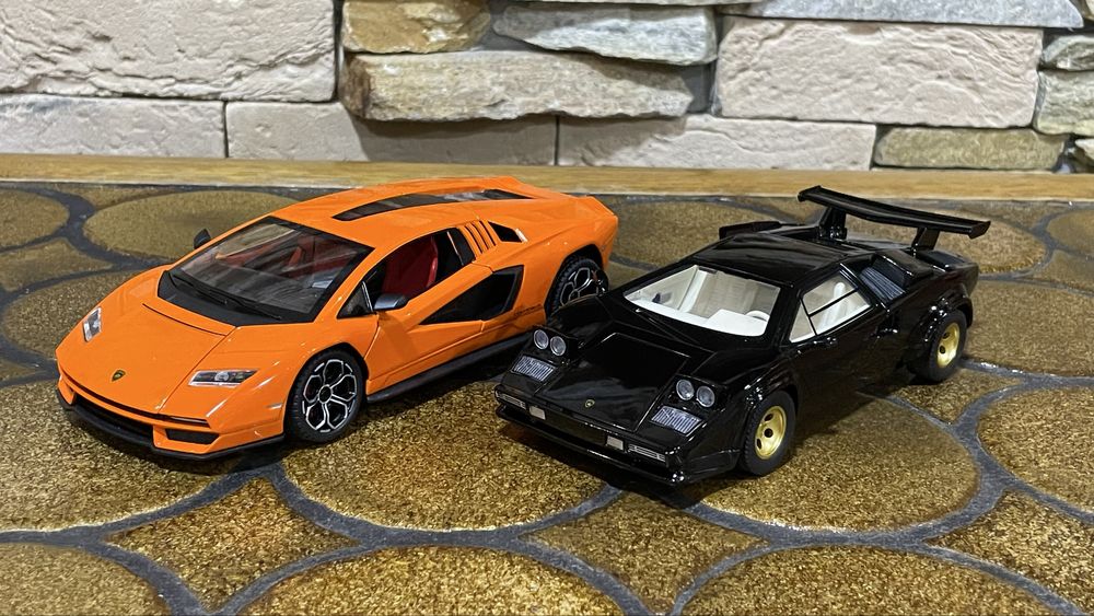 Нова модель Lamborghini Countach 1:24 металева колекційна модель авто
