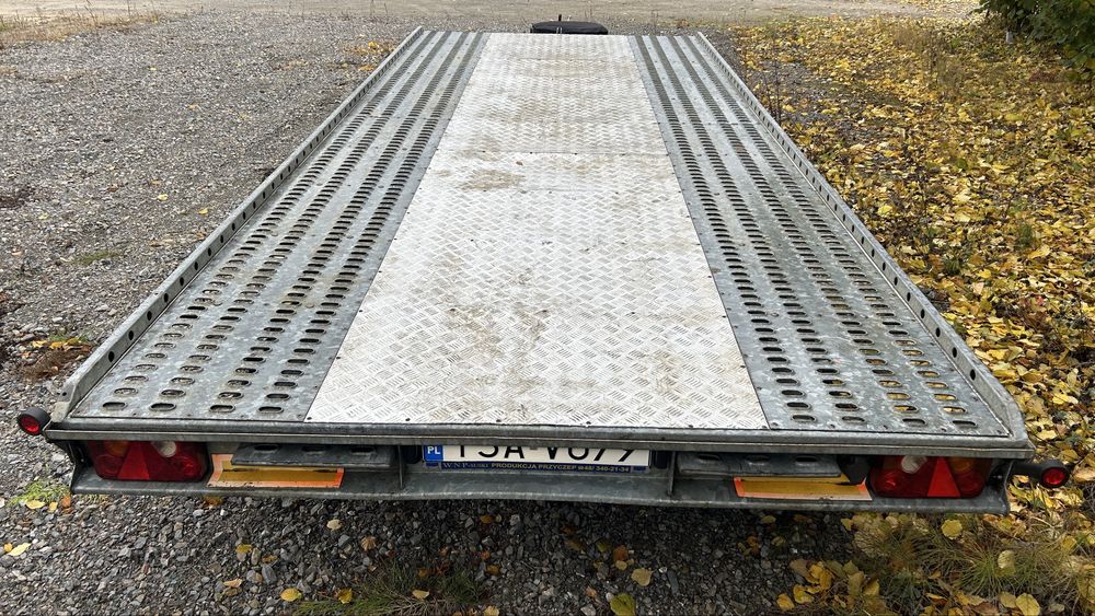 Wynajem lawety przyczepa laweta plaska