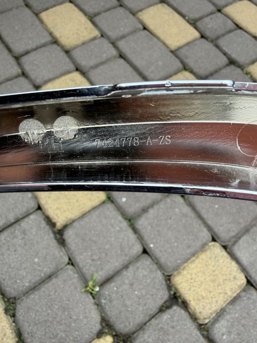 Решітка радіатора (рамка) bmw x2 f39 права 7424778-А-ZS