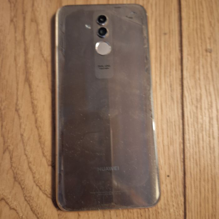 Huawei Mate 20 lite + etui