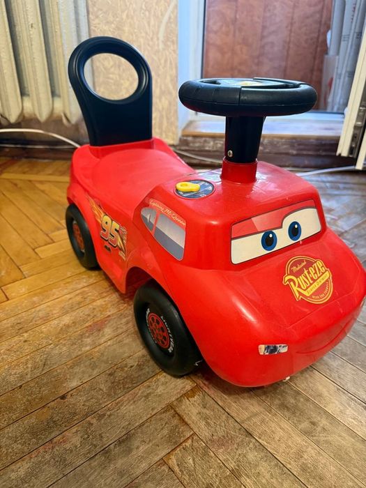 Дитяча машина-толокар Чудомобіль Kiddieland Блискавка МакКвін (Тачки) з ефектами