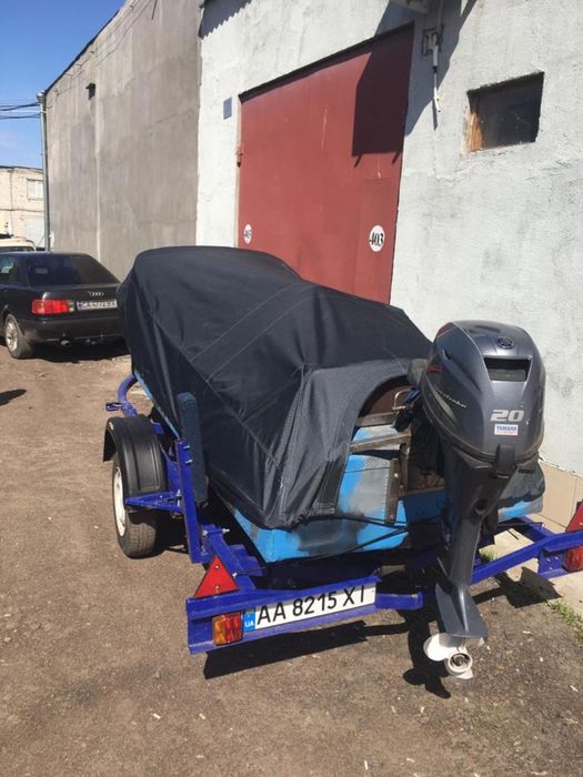 Лодка Казанка с мотором.