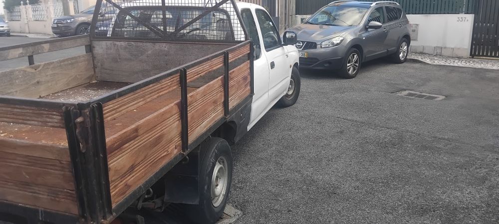 Toyota Hilux 2.4d