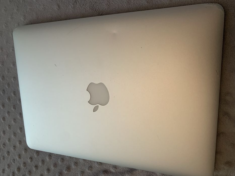 MacBook Air A1466 /13”/ 2013 /128 GB/intel Core i5 /4GB