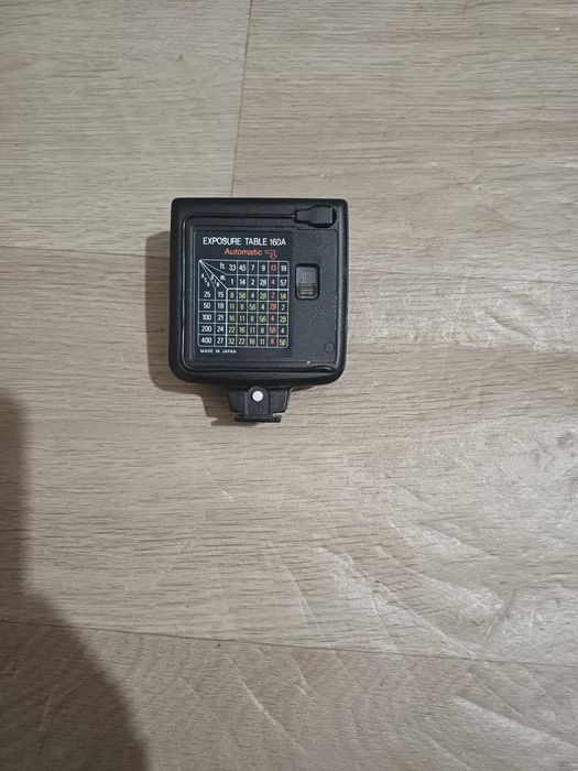 автоматическая вспышка Starblitz 160A.