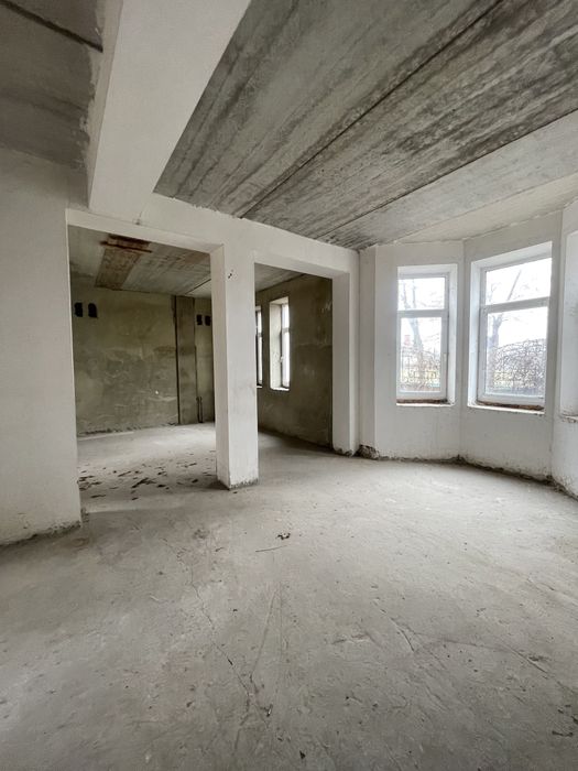 Дом 960м2 9 фонтана