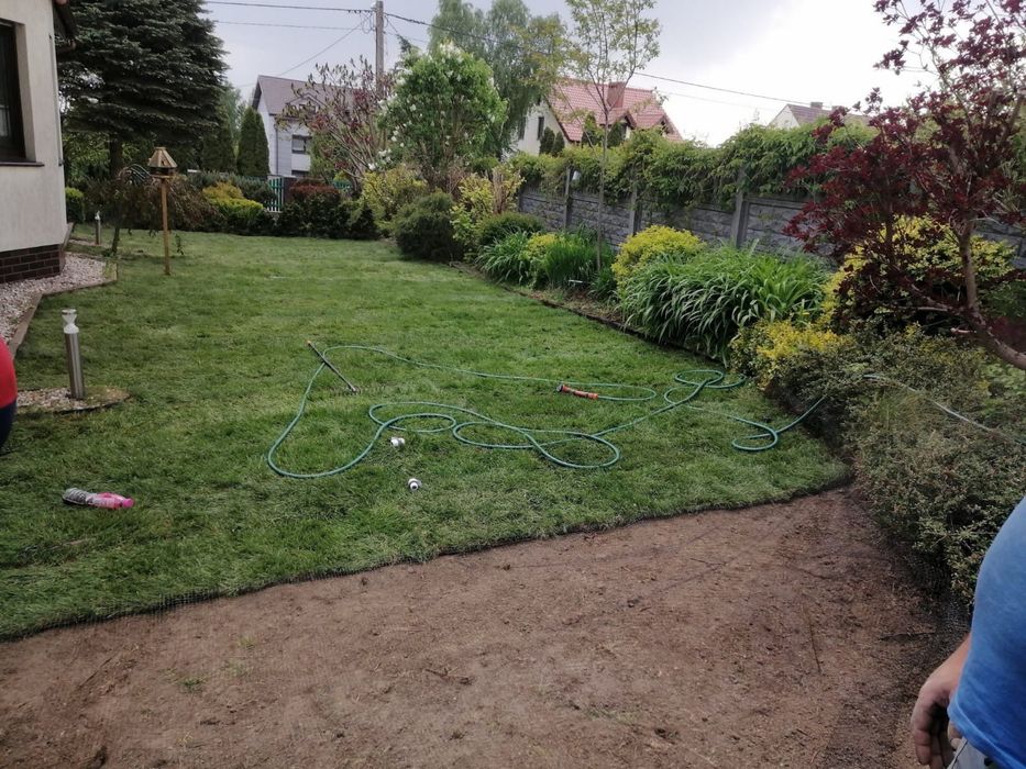 Zakladanie ogrodow od podstaw,pileg i obsluga istniejacych .Wroc+100km