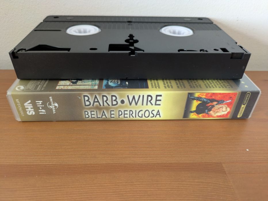 VHS " Bela e Perigosa " 1996 (Opt. Estado)