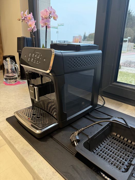 Ekspres PHILIPS 2200 Series LatteGo EP2231/40