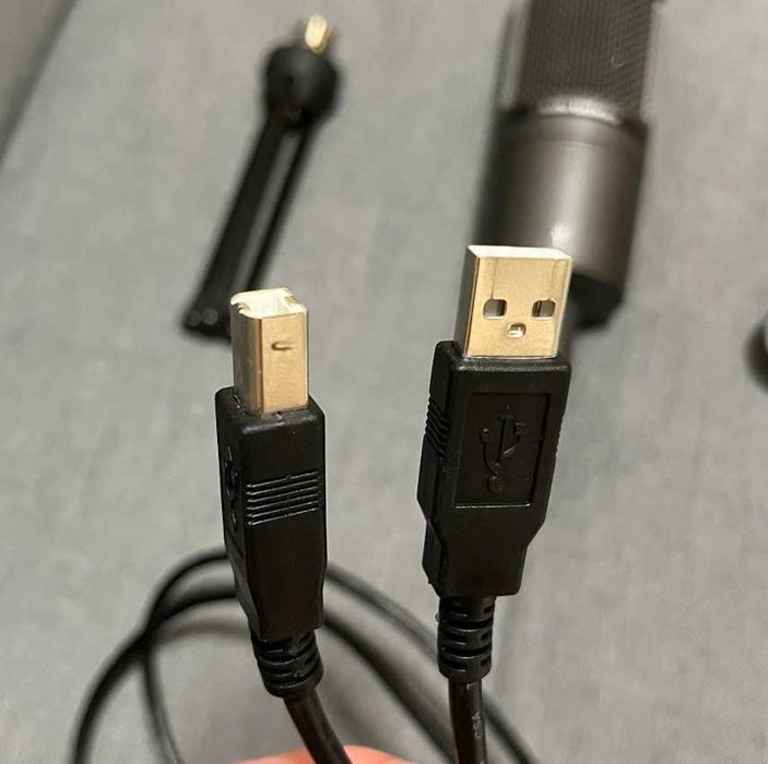 Продам USB-мікрофон Audio-Technica AT2020 USB