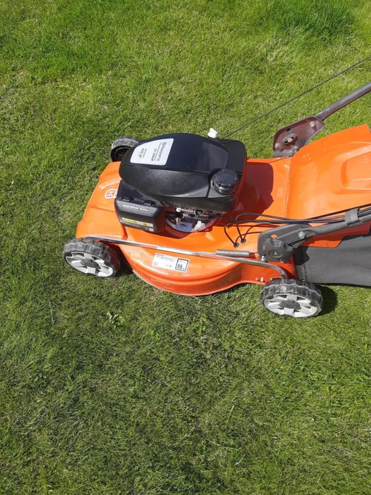 Sprzedam kosiarkę husqvarna LC356VP