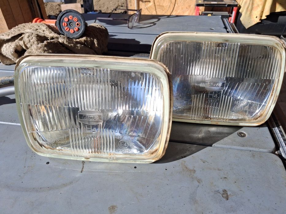 Фари на тойоту ленд крузер 70.