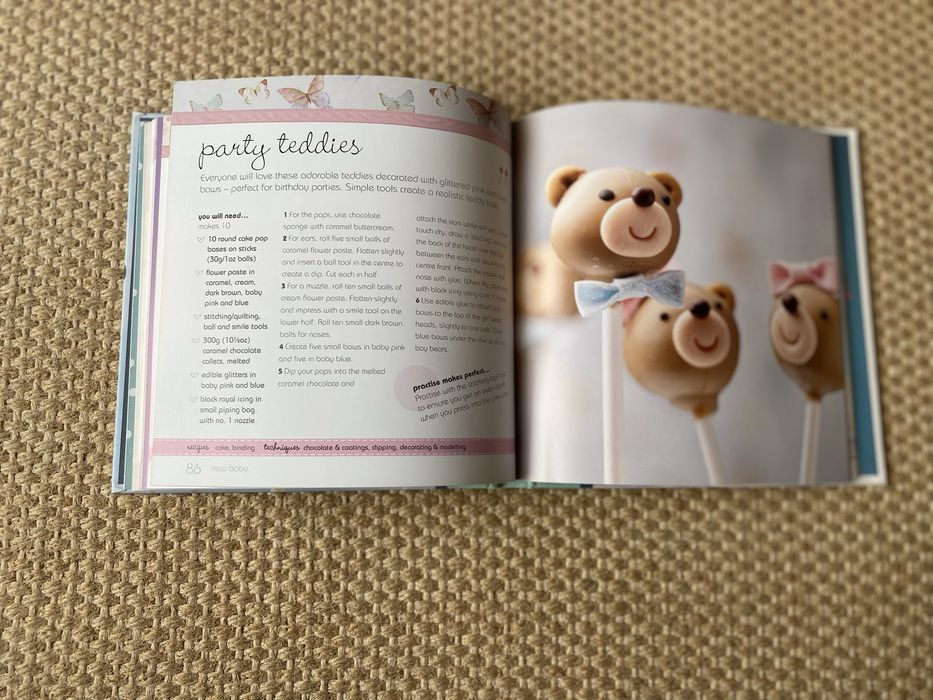 Bake Me I'm Yours - Cake Pops em inglês - Novo