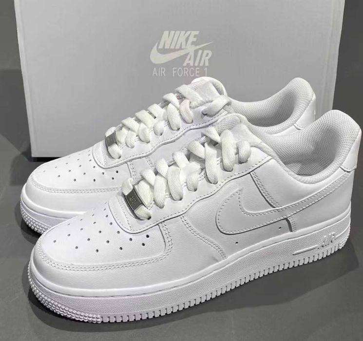 Klasyczne buty Nike Air Force 1 Low-top w kolorze białym, R.39