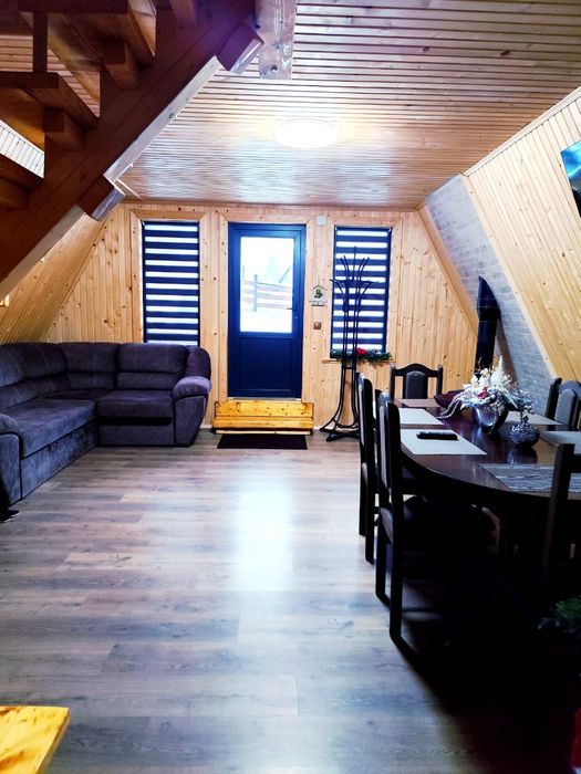 Проживання в будиночку A-frame