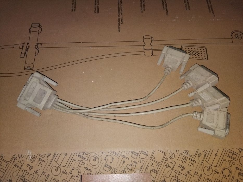 Rozgałężnik D-Sub na 4 porty RS-232