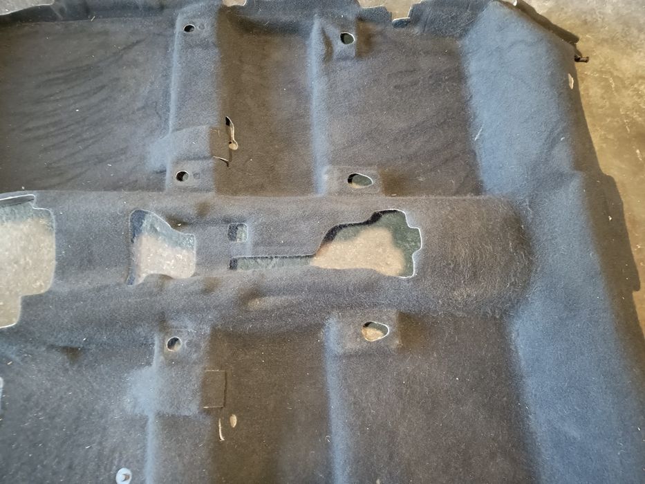 Dywan Nissan Qashqai II J11 oryginał Europa czarny