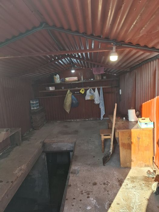 Гараж металевий левандівка