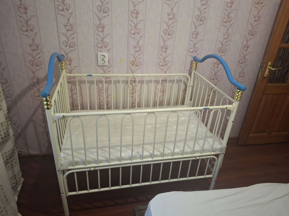 Продам дитяче металеве ліжко