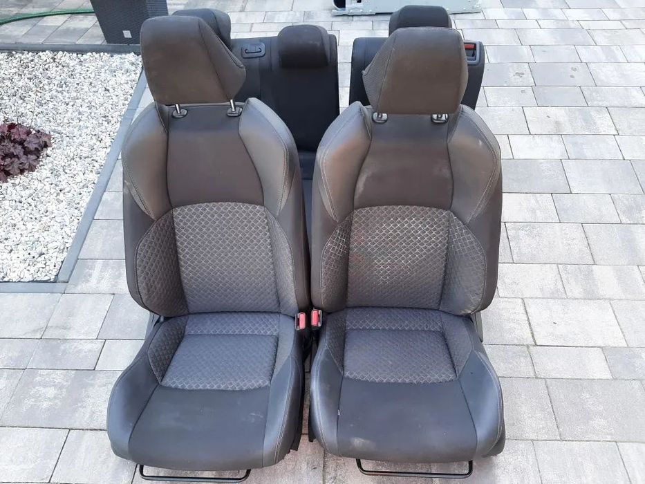 FOTEL PRAWY LEWY TOYOTA CHR LIFT