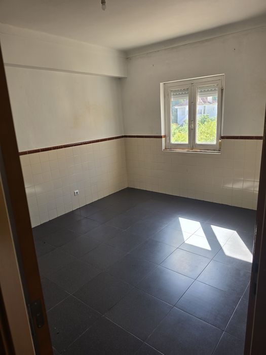 Alugo Apartamento Azueira Mafra