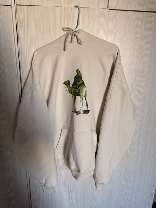 Vetements slik road