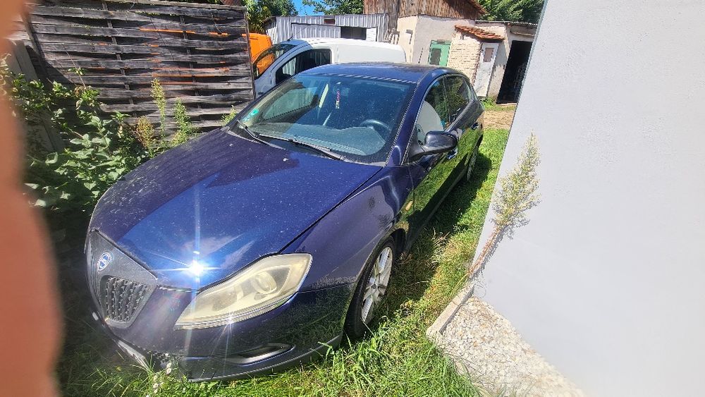 Sprzedam Lancia Delta III uszkodzony silnik