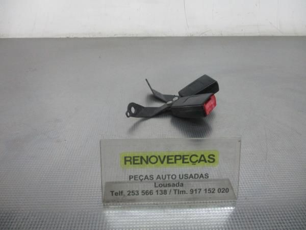 Encaixe de cinto trás esquerdo AUDI TT (8N3)