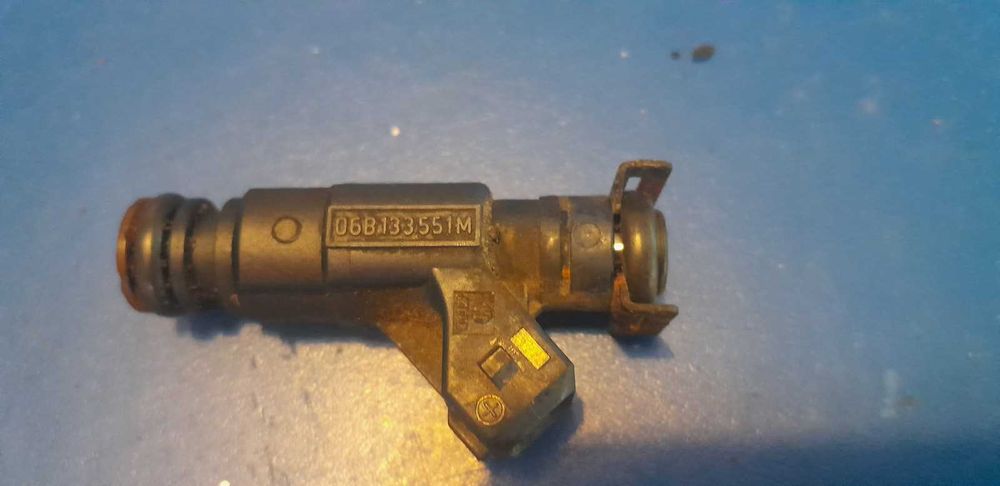 Wtryskiwacz 06B'133551M Vw Passat B5 Audi A4 B7 1.8 Turbo 0'280'156065