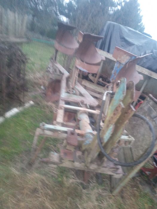 Pług 3 skibowy.obrotowy