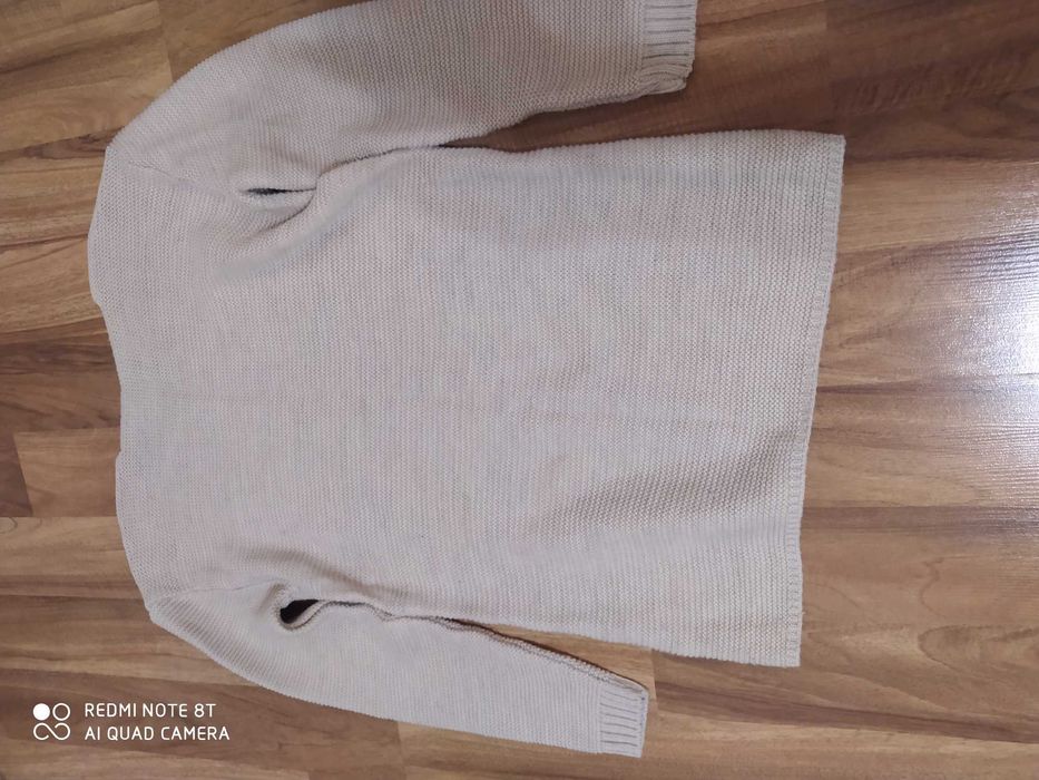 Sweter damski-beżowy