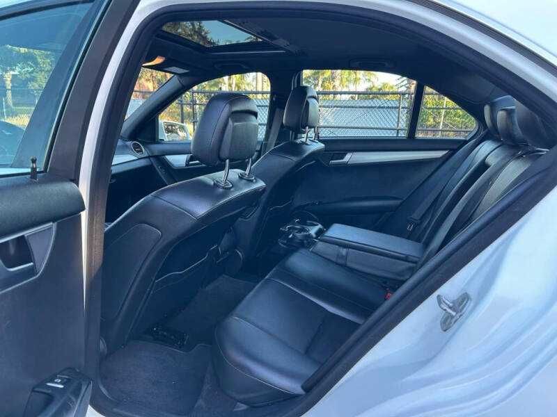 2014 Mercedes-Benz C-Class 250