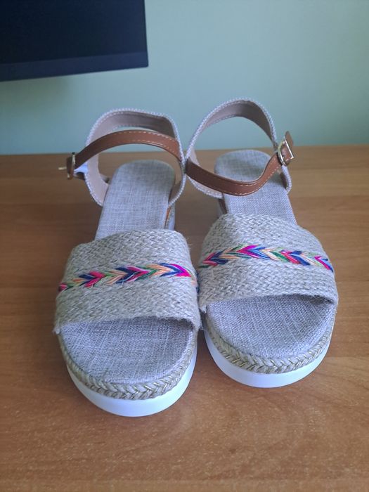NOWE buty sandały  38