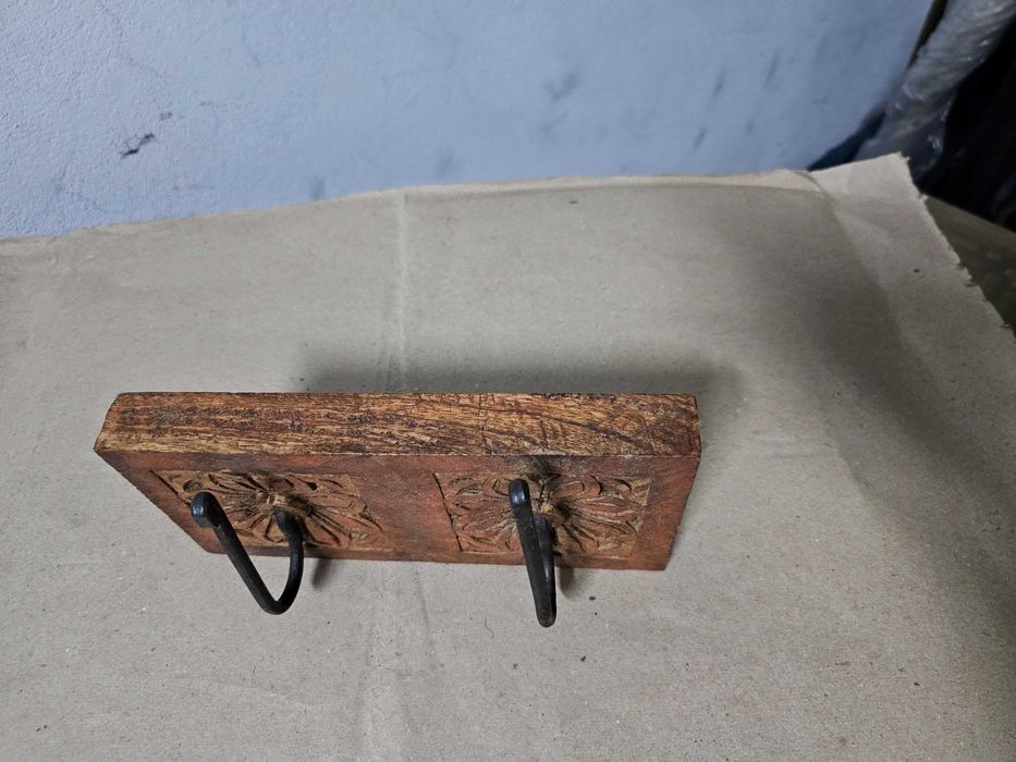 Cabide de parede duplo