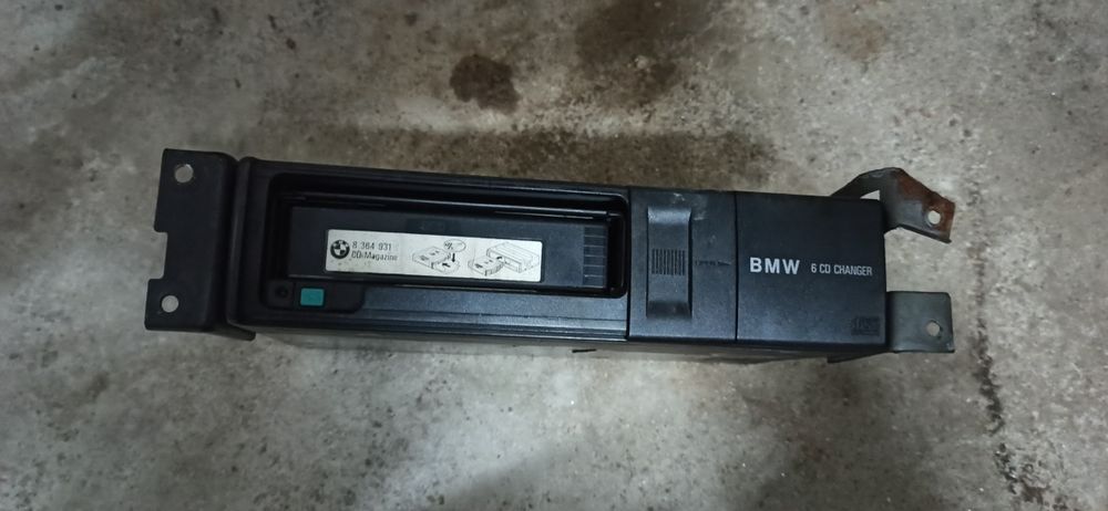 Caixa cd's e GPS bmw e46