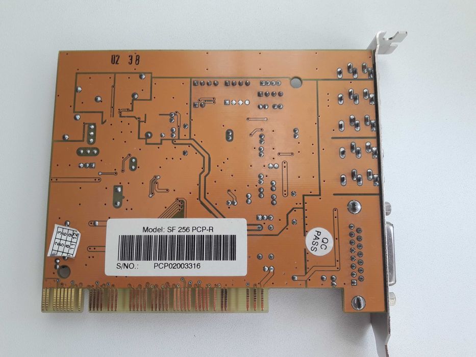 Продаються б/в комплектуючі для комп'ютера