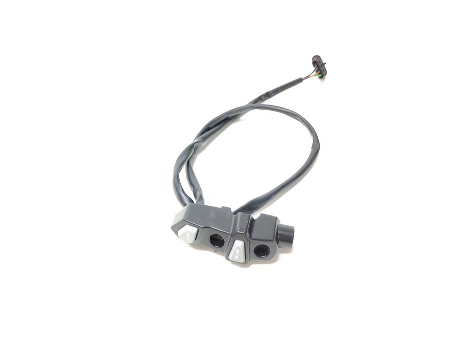 QJ MOTOR SRK 125 Przełącznik Prawy Mocowanie Lusterka