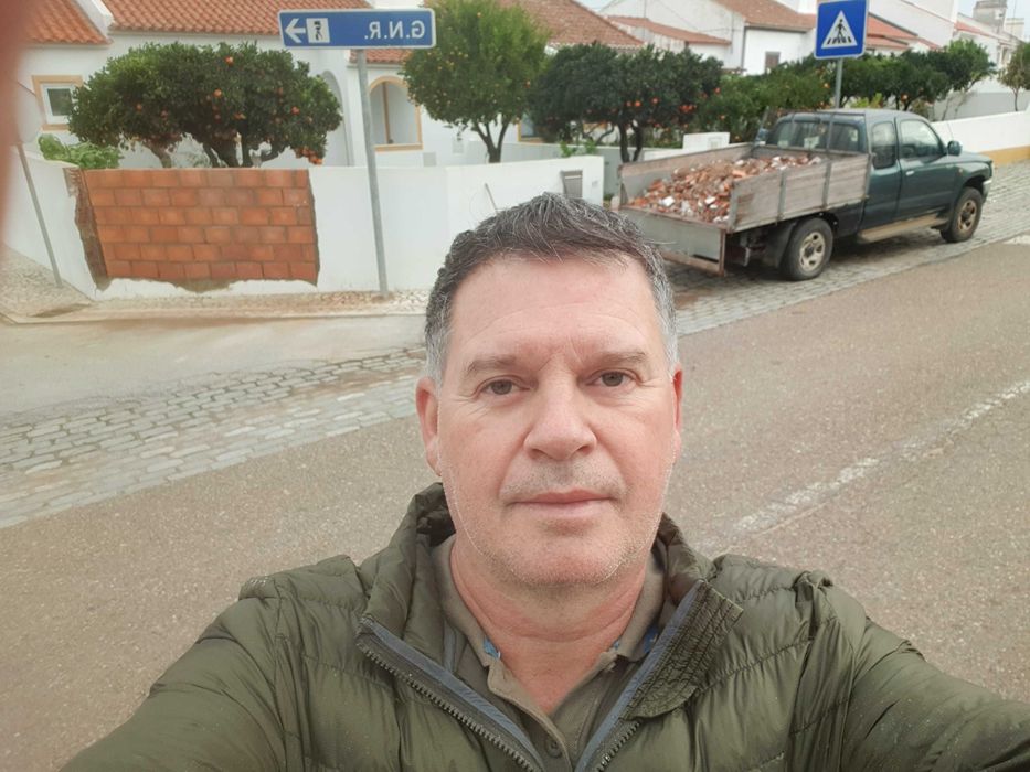 Trabalho com,  mudanças e pinturas onde for preciso