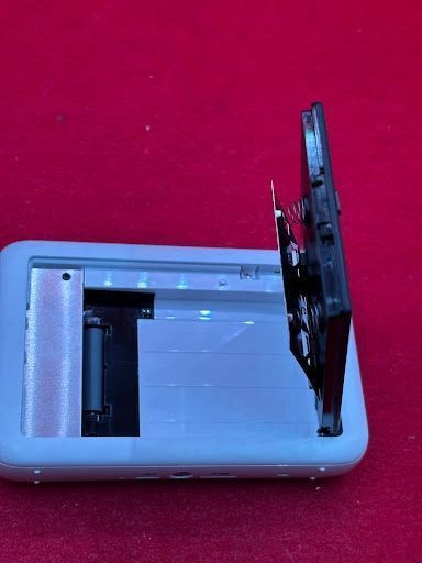 aparat kodak step touch biały bluetooth ekran lcd lampa błyskowa