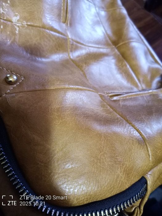 Продам сумку коричневого кольору