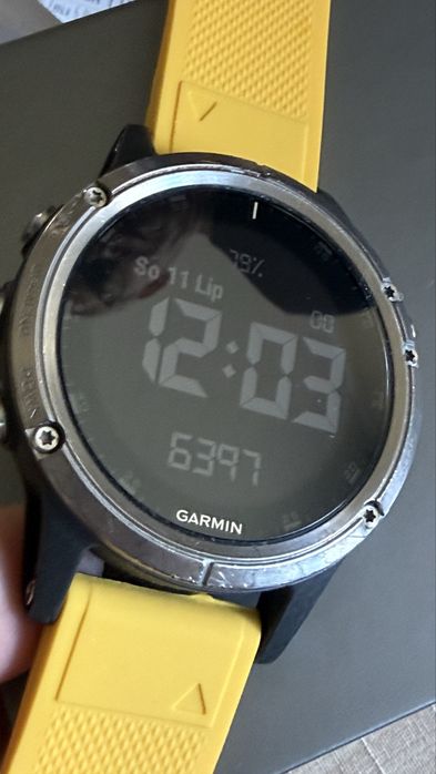 Garmin Fenix 5 Plus, szklo szafirowe, tytan, mapy Topo