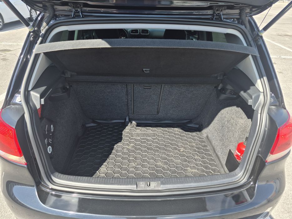 Volkswagen Golf 6  2011 года
