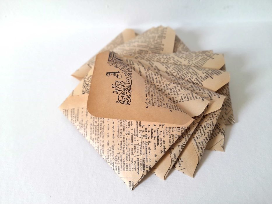 10 Envelopes Artesanais Vintage Dicionário para Cartões de 7.2 x 10cm