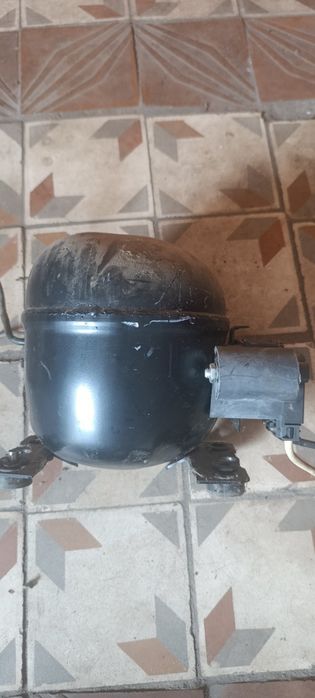 Мотор компресор до холодильника