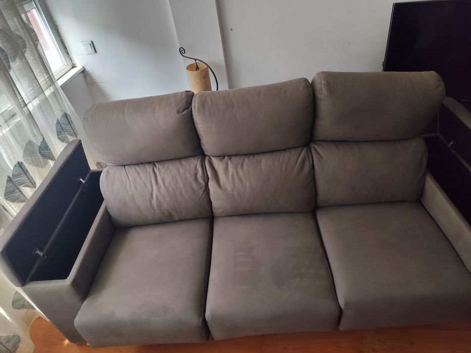 Sofá 3 lugares + 2 baús de arrumação