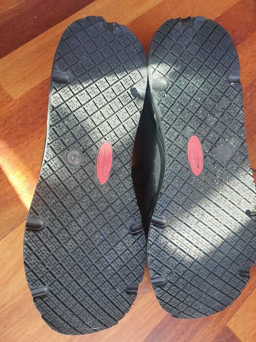 Кросівки 42р.SKECHERS оригінал з Америки