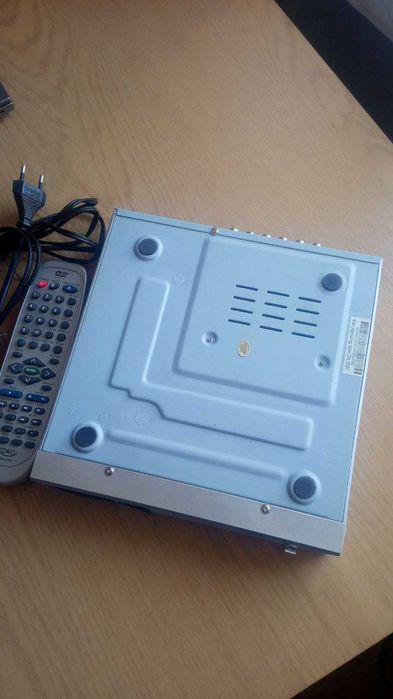 DVD програвач Xoro HSD 2141