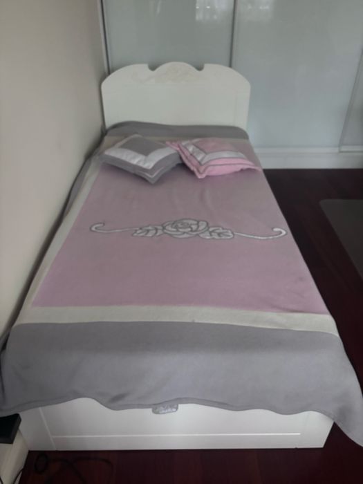 Łóżko młodzieżowe Bianko Fiori Meblik