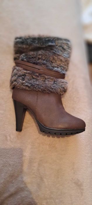 Buty eleganckie R 36 brązowe zimowe